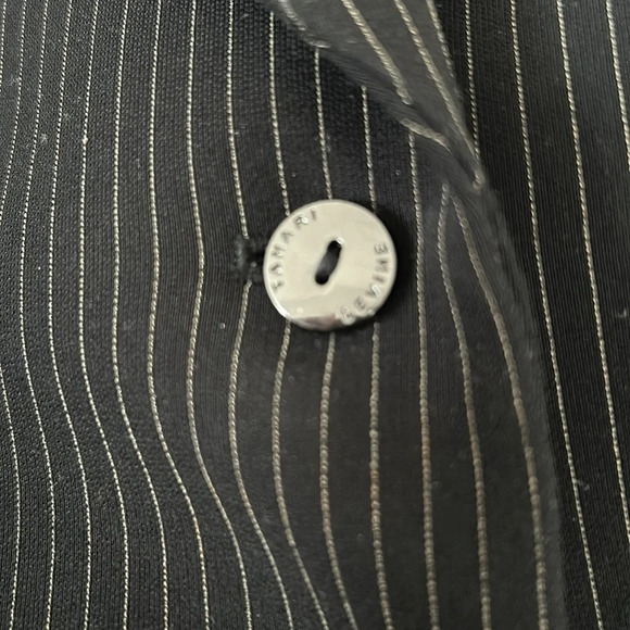 Tahari black pinstripe blazer size 8 career - Picture 7 of 7